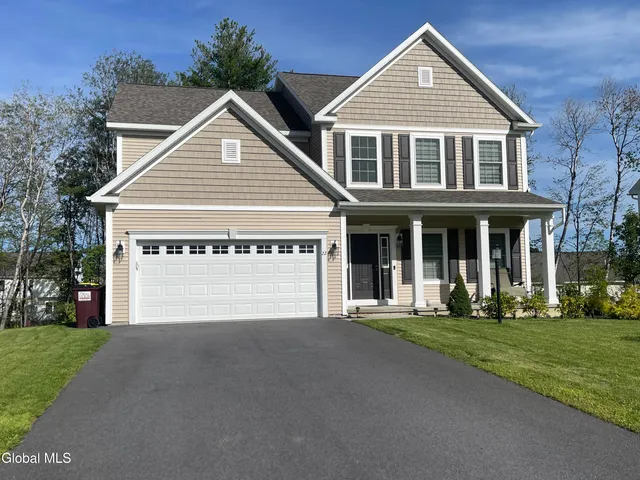 $739,500 | 22 Bergen Place, Niskayuna, NY 12309