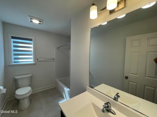 $739,500 | 22 Bergen Place, Niskayuna, NY 12309