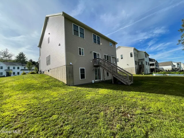 $739,500 | 22 Bergen Place, Niskayuna, NY 12309