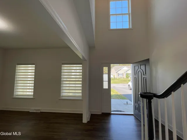 $739,500 | 22 Bergen Place, Niskayuna, NY 12309