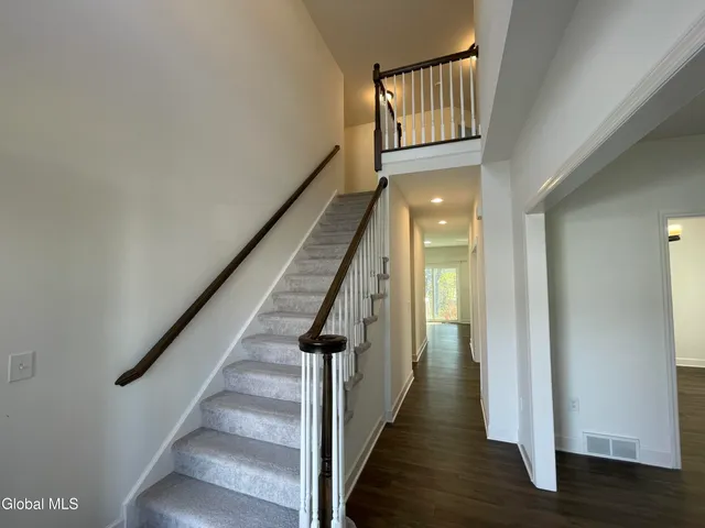 $739,500 | 22 Bergen Place, Niskayuna, NY 12309