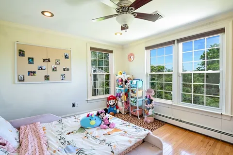 $1,050,000 | 18 Stratford Drive, Dartmouth, MA 02747