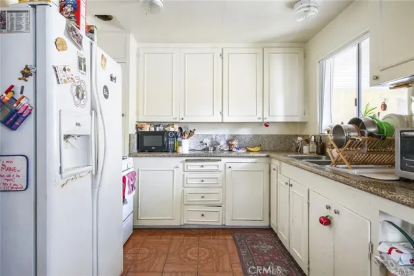 $1,399,999 | 155 North Florence Street, Burbank, CA 91505
