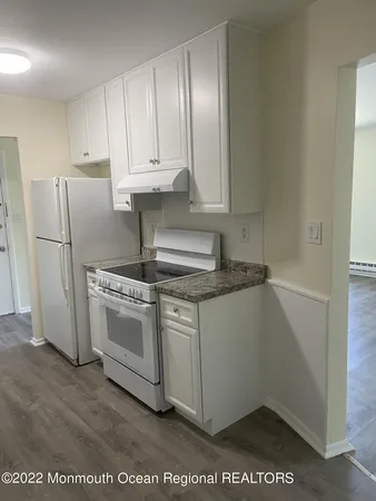$1,950 | 82 Amberly Drive, Unit F, Manalapan, NJ 07726