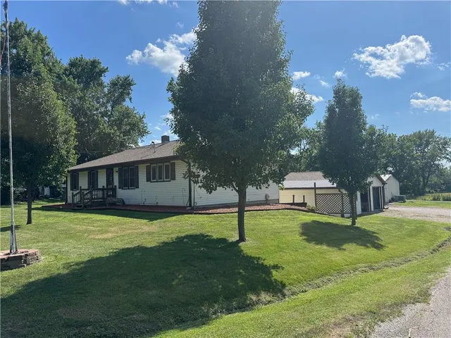 $195,000 | 322 Gray Ridge Road, Hale, MO 64643