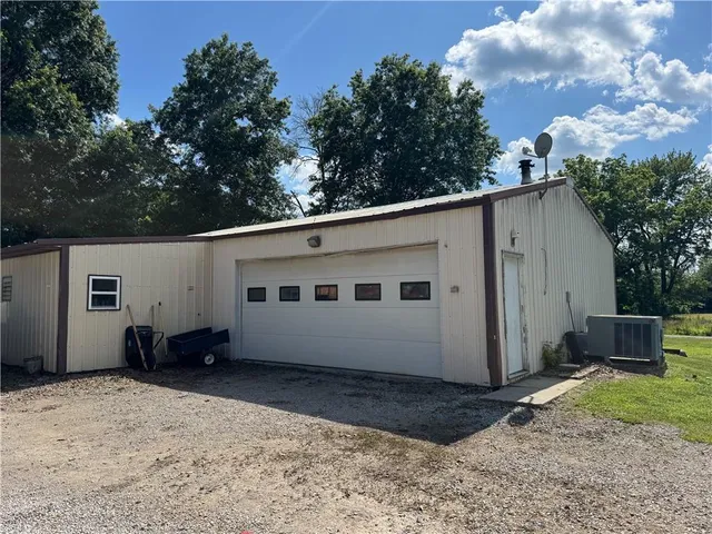 $195,000 | 322 Gray Ridge Road, Hale, MO 64643