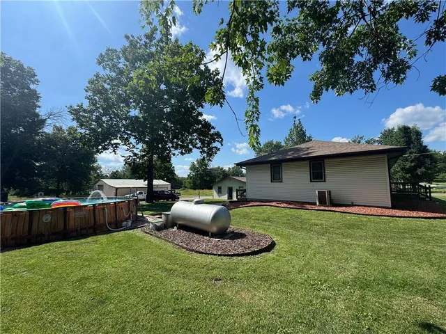 $195,000 | 322 Gray Ridge Road, Hale, MO 64643