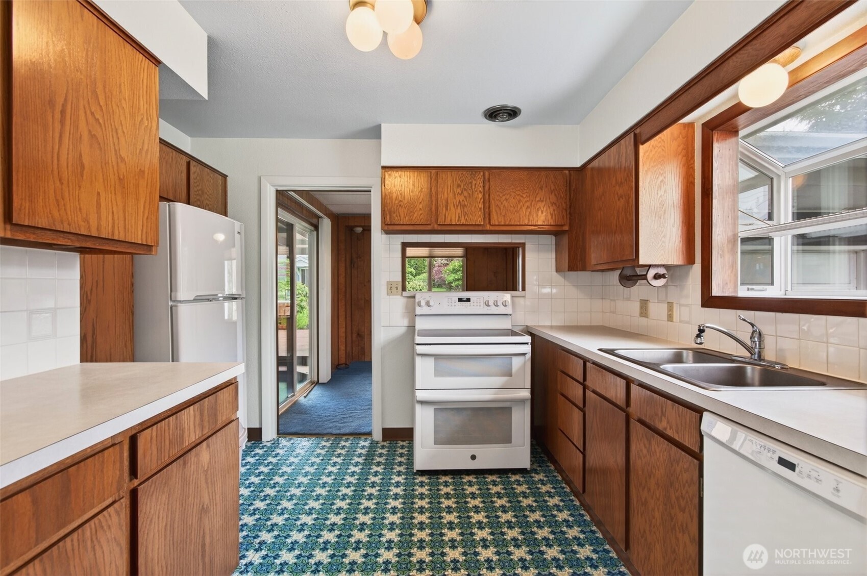 2 Pacific Place Longview, WA 98632 - Photo 8 of 32