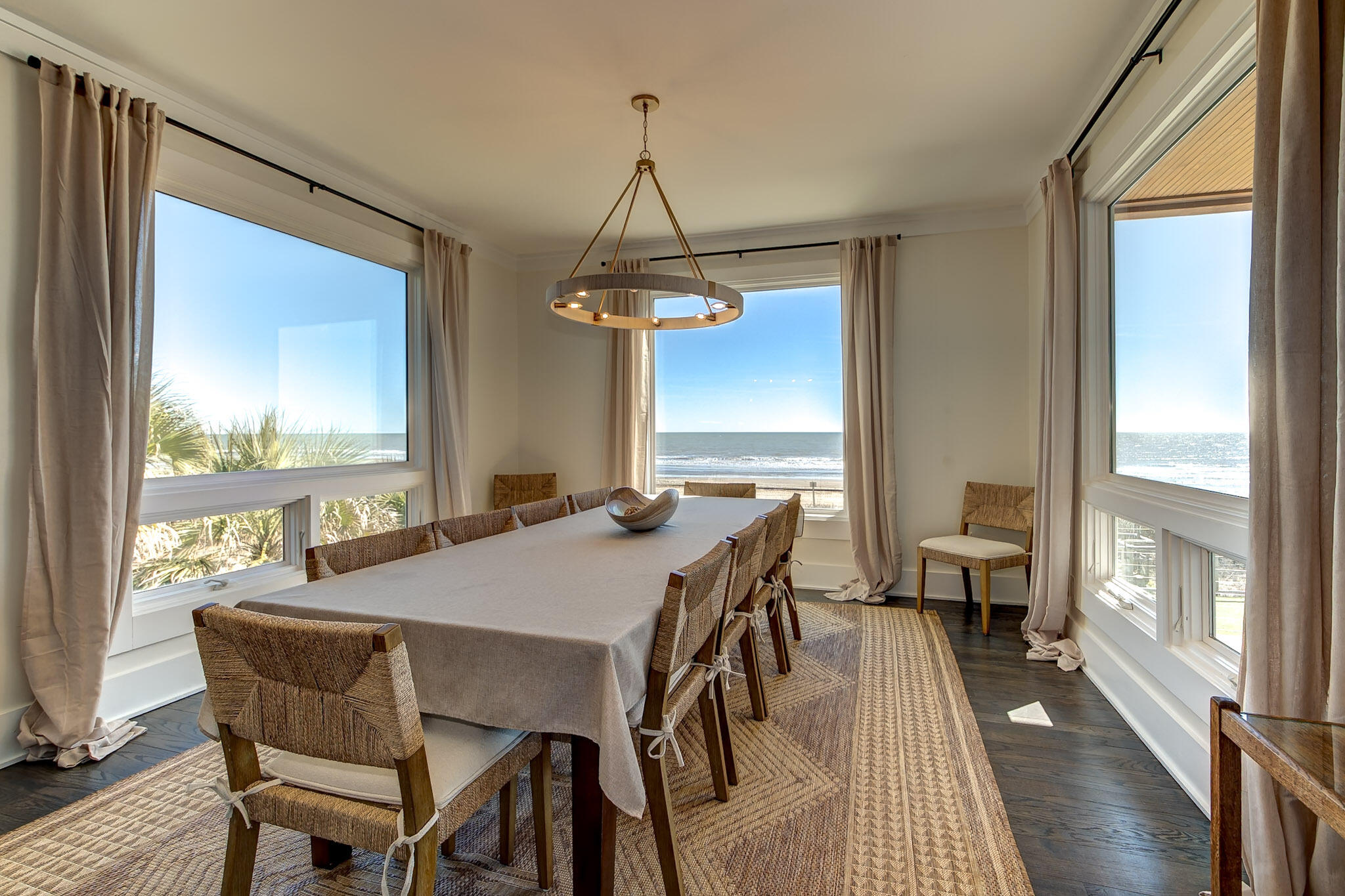 512 Ocean Boulevard Isle of Palms, SC 29451 - Photo 12 of 34 Dining