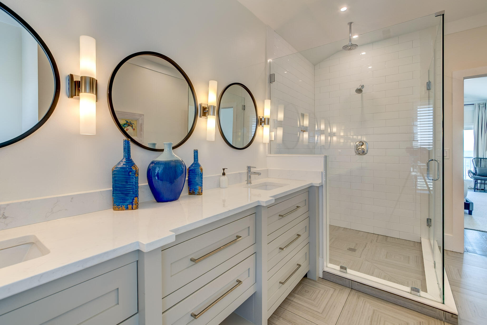 512 Ocean Boulevard Isle of Palms, SC 29451 - Photo 19 of 34 Bathroom 3