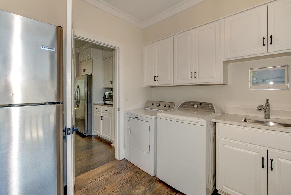 512 Ocean Boulevard Isle of Palms, SC 29451 - Photo 27 of 34 Laundry room