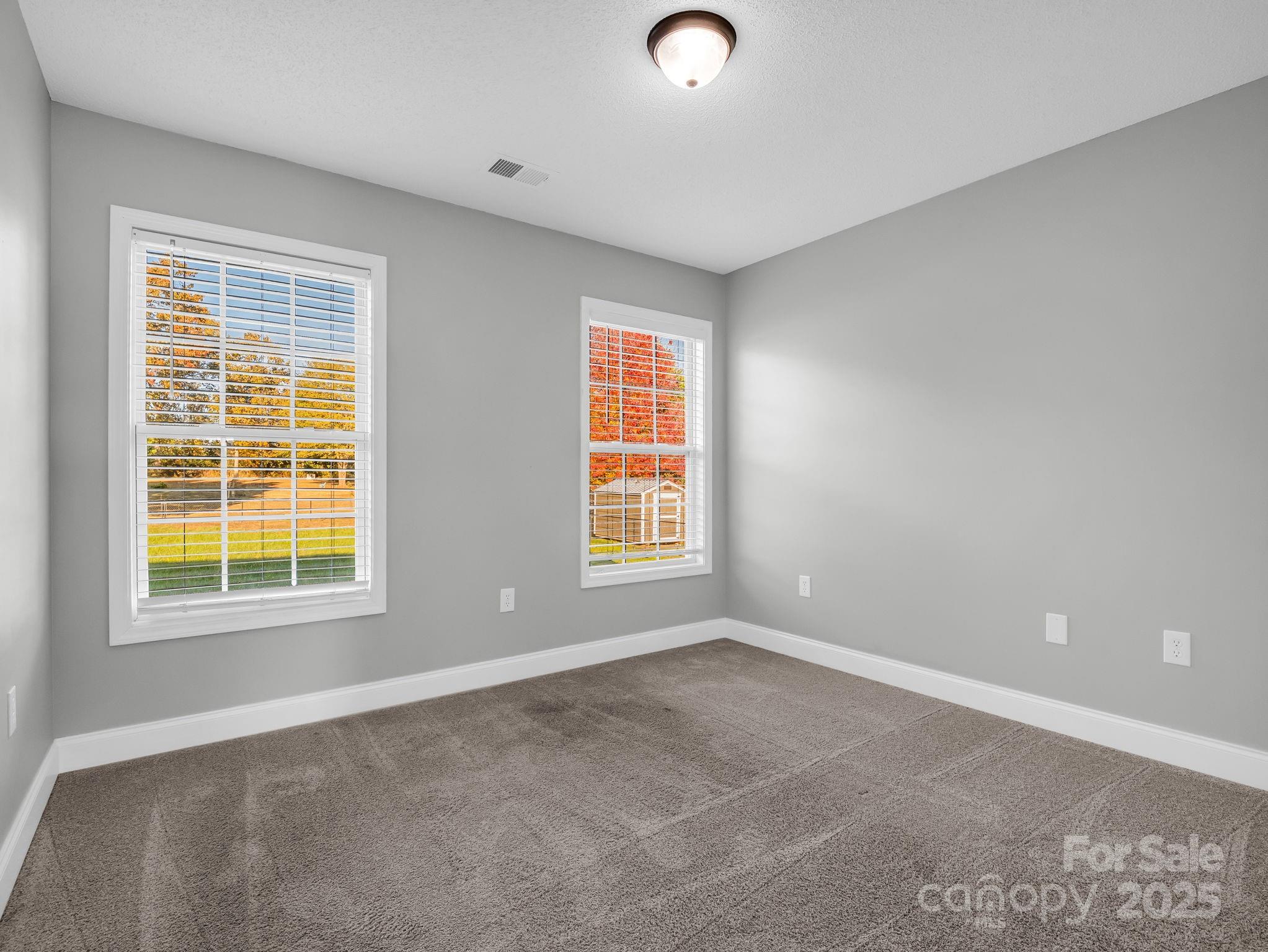 340 Sarratt Creek Road Gaffney, SC 29341 - Photo 26 of 46 an empty room with a window