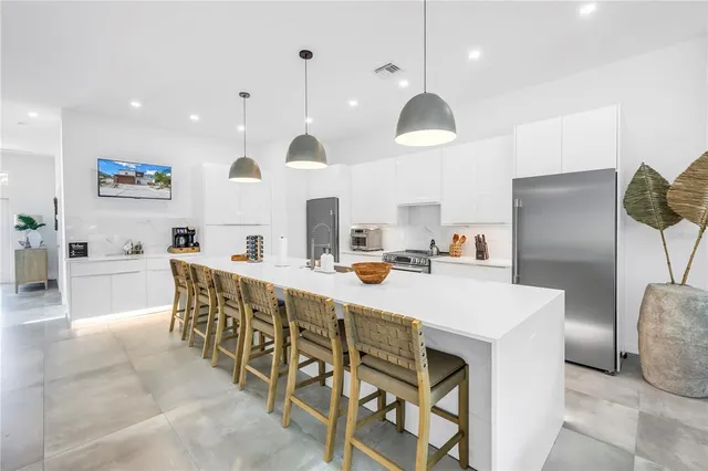 $2,500,000 | 2314 Floyd Street, Sarasota, FL 34239