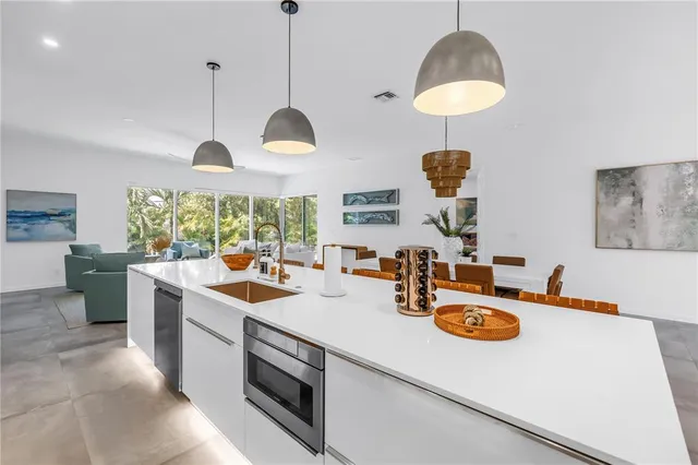 $2,500,000 | 2314 Floyd Street, Sarasota, FL 34239