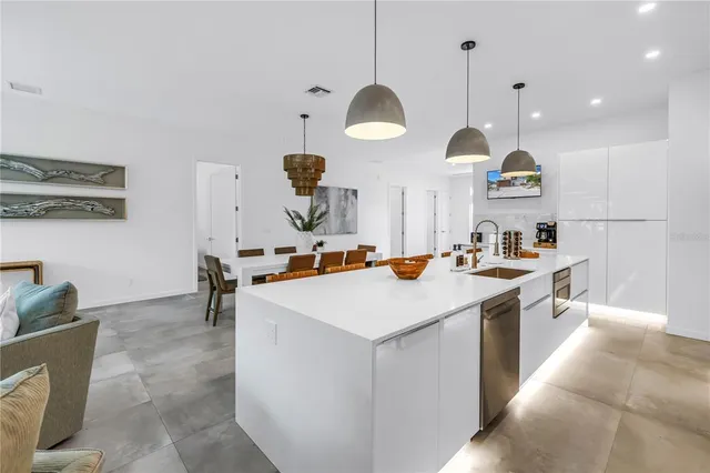 $2,500,000 | 2314 Floyd Street, Sarasota, FL 34239