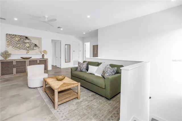 $2,500,000 | 2314 Floyd Street, Sarasota, FL 34239