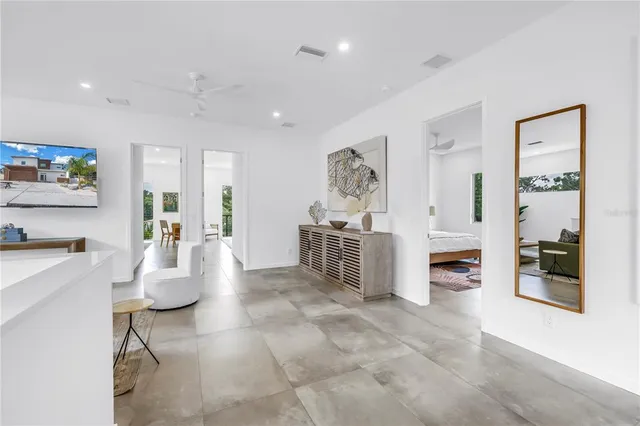 $2,500,000 | 2314 Floyd Street, Sarasota, FL 34239