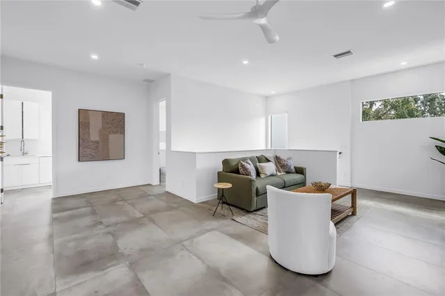 $2,500,000 | 2314 Floyd Street, Sarasota, FL 34239