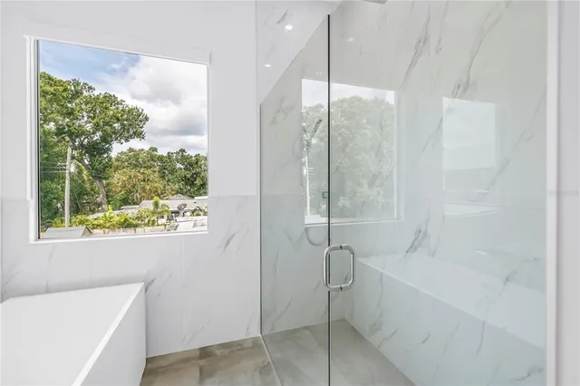 $2,500,000 | 2314 Floyd Street, Sarasota, FL 34239