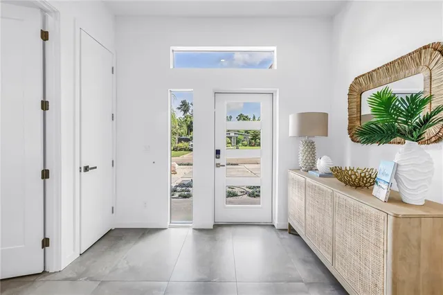 $2,500,000 | 2314 Floyd Street, Sarasota, FL 34239