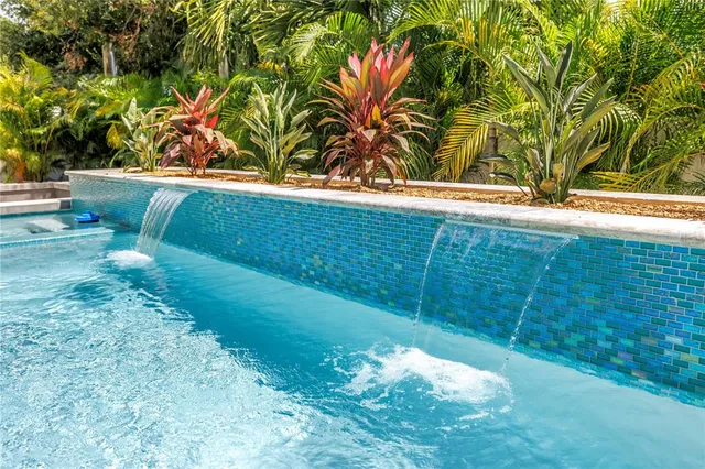 $2,500,000 | 2314 Floyd Street, Sarasota, FL 34239