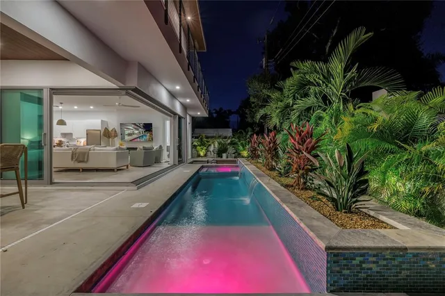 $2,500,000 | 2314 Floyd Street, Sarasota, FL 34239