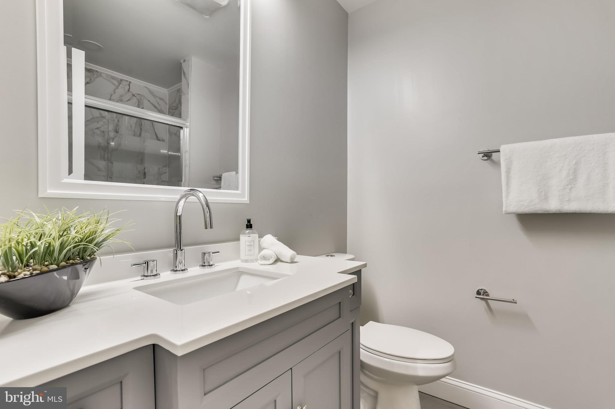 1948 Seminary Road Silver Spring, MD 20910 - Photo 27 of 48 Ensuite full bath