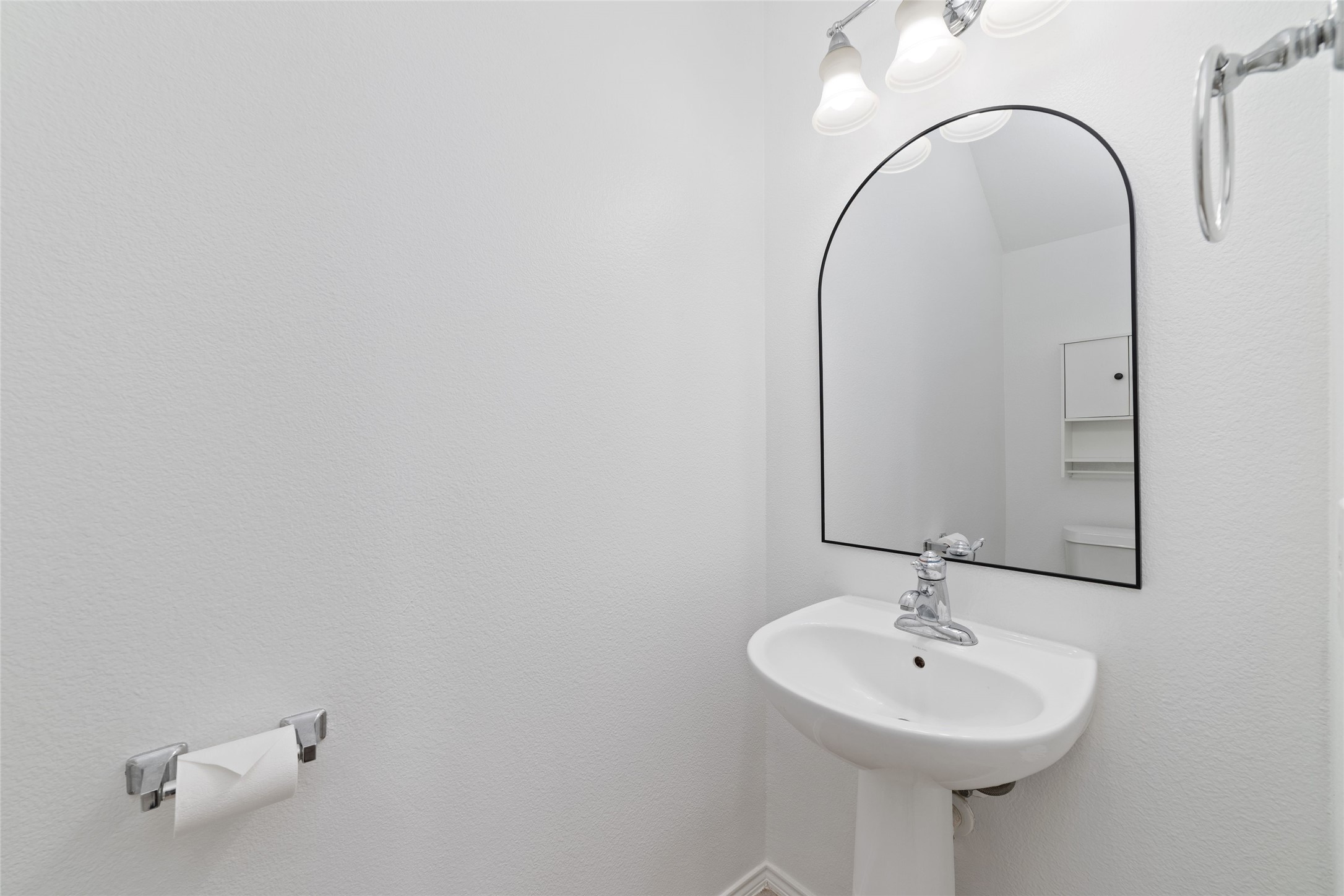 23602 Youpon Lake Lane Spring, TX 77373 - Photo 11 of 21 Bright guest bathroom with clean finishes and simple design.