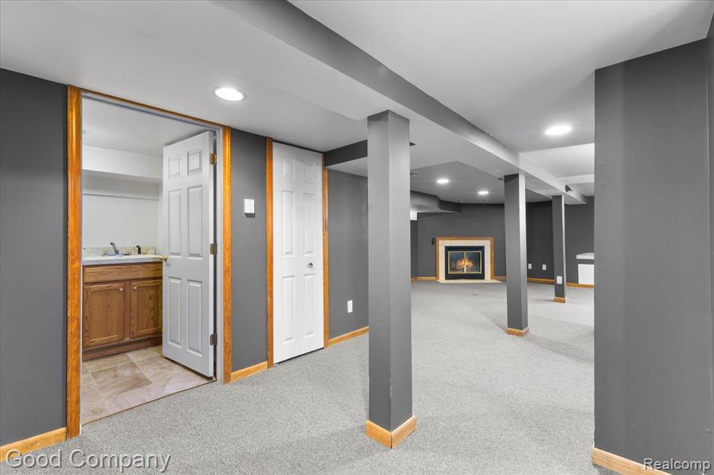 5535 Harvard Road Detroit, MI 48224 - Photo 15 of 19