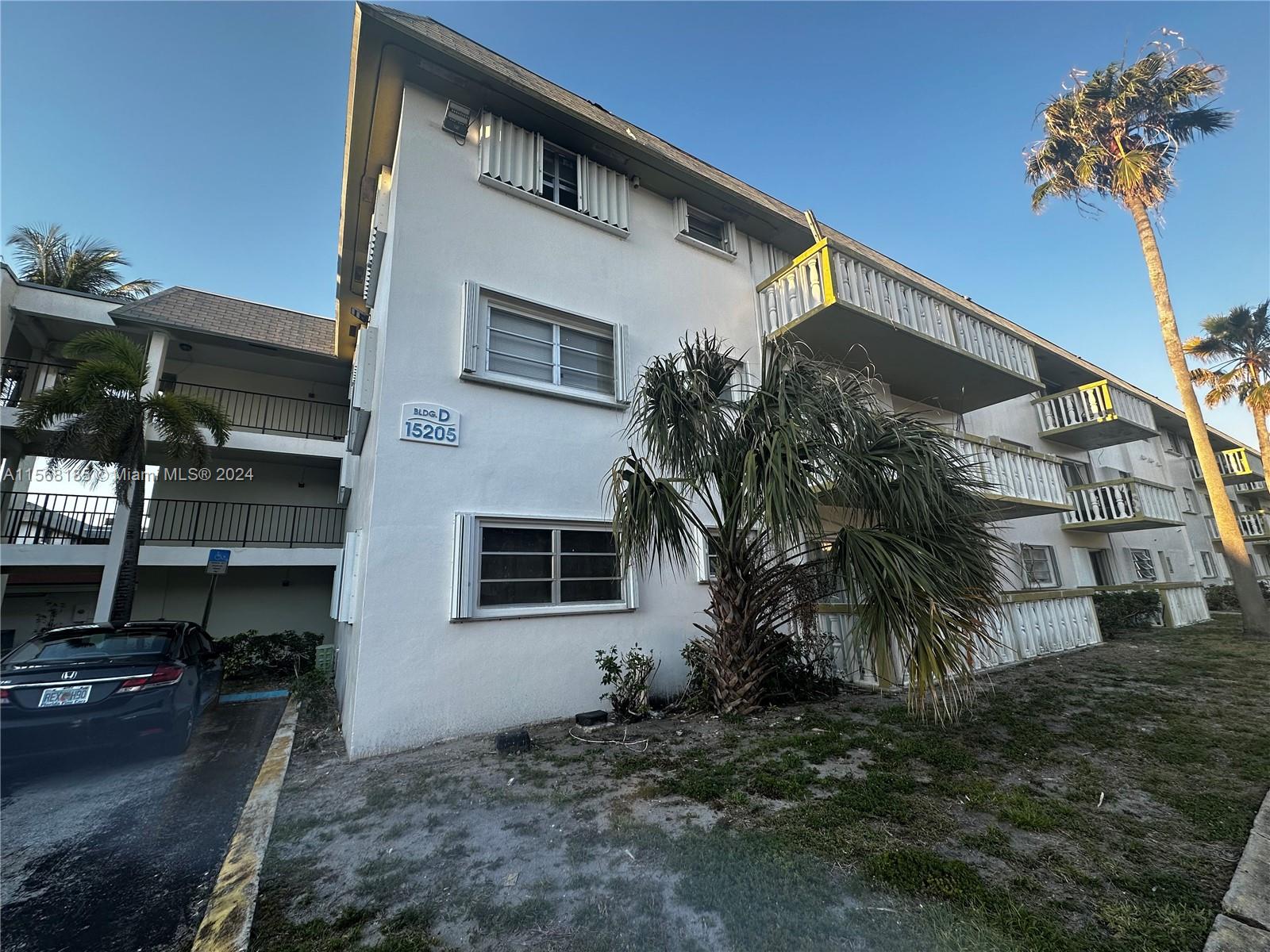 15205 Northeast 6th Ave Unit D104  