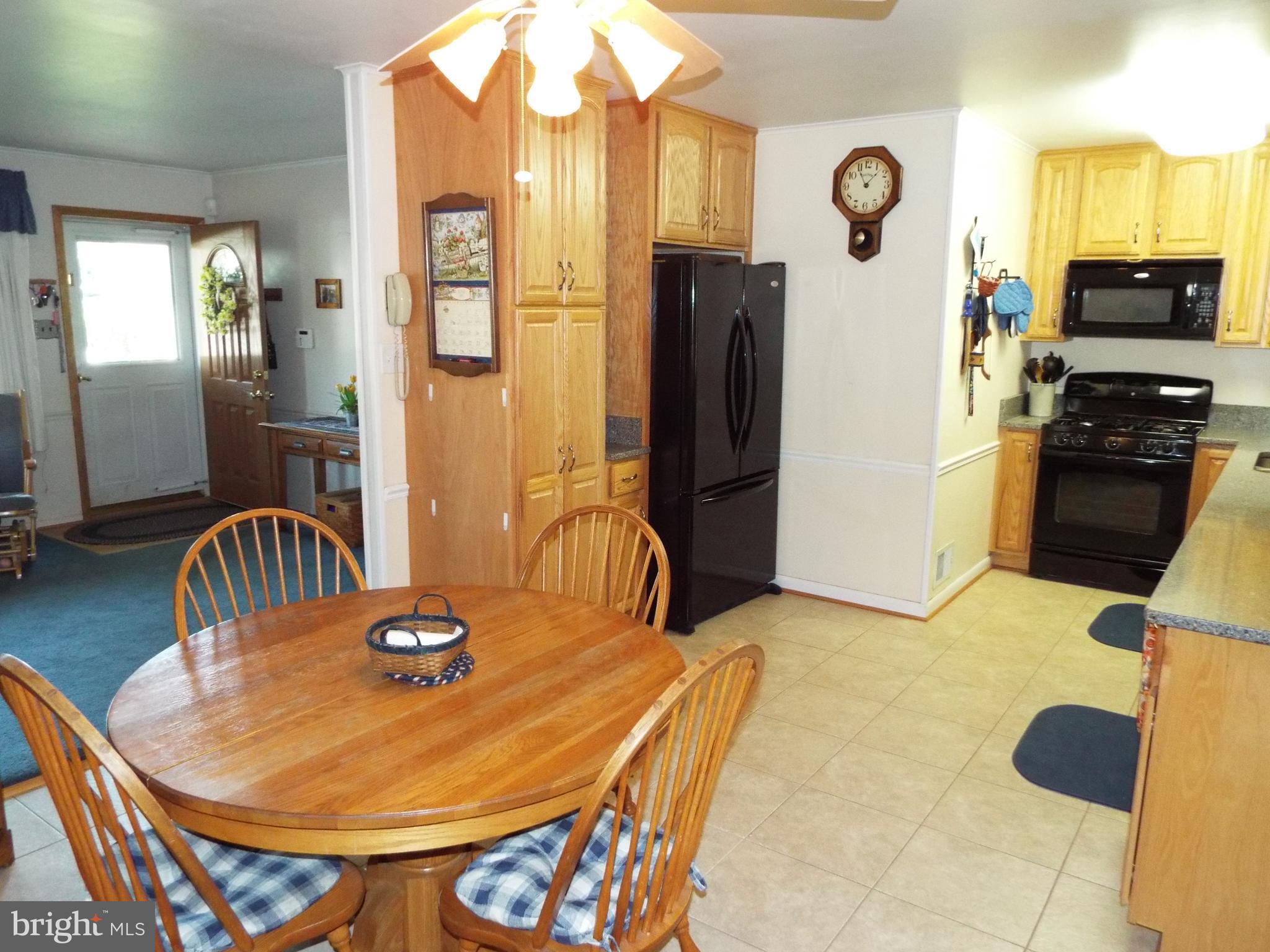5956 Hunt Club Road Elkridge, MD 21075 - Photo 12 of 30 Kitchen