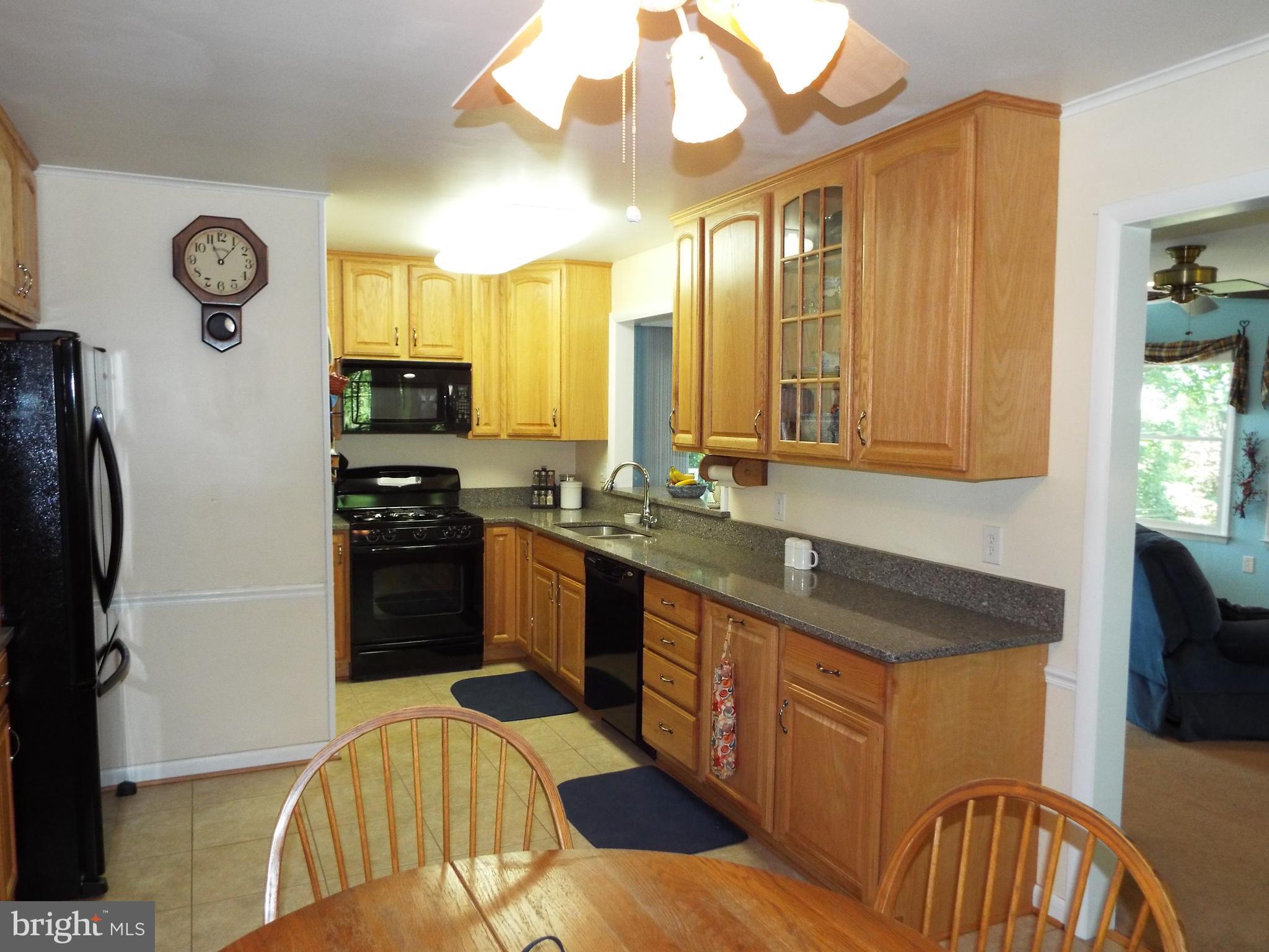 5956 Hunt Club Road Elkridge, MD 21075 - Photo 6 of 30 Updated Kitchen w/Silestone