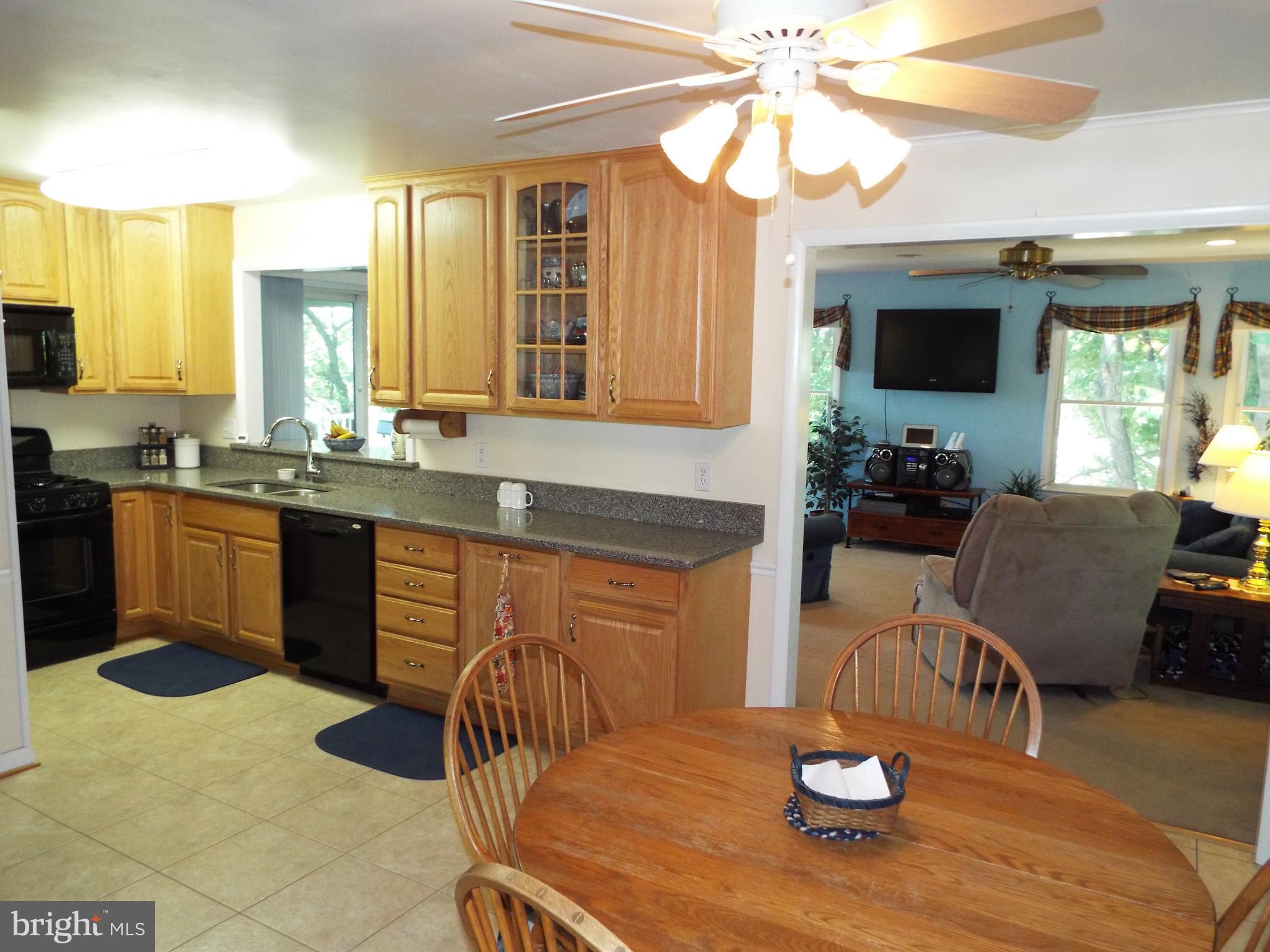 5956 Hunt Club Road Elkridge, MD 21075 - Photo 7 of 30 Eat-in Updated Kitchen