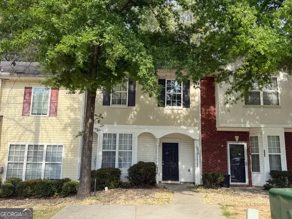 $129,900 | 6071 Camden Forrest Drive, Riverdale, GA 30296