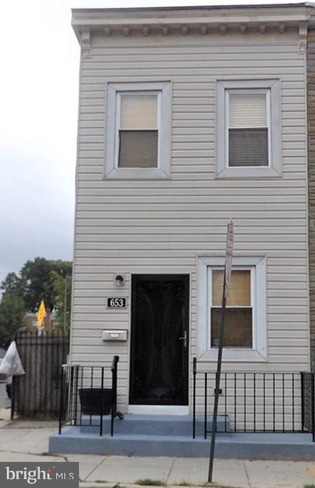 653 20th Street Northeast Washington, DC 20002 - Photo 1 of 1 Gallery Image 1