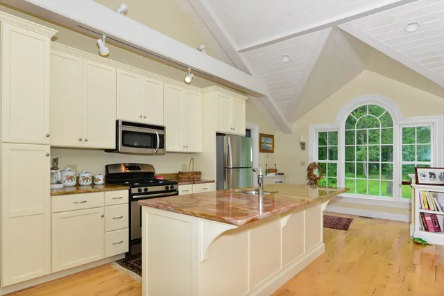 $1,836,000 | 175 Pulpit Rock Road, Woodstock, CT 06281