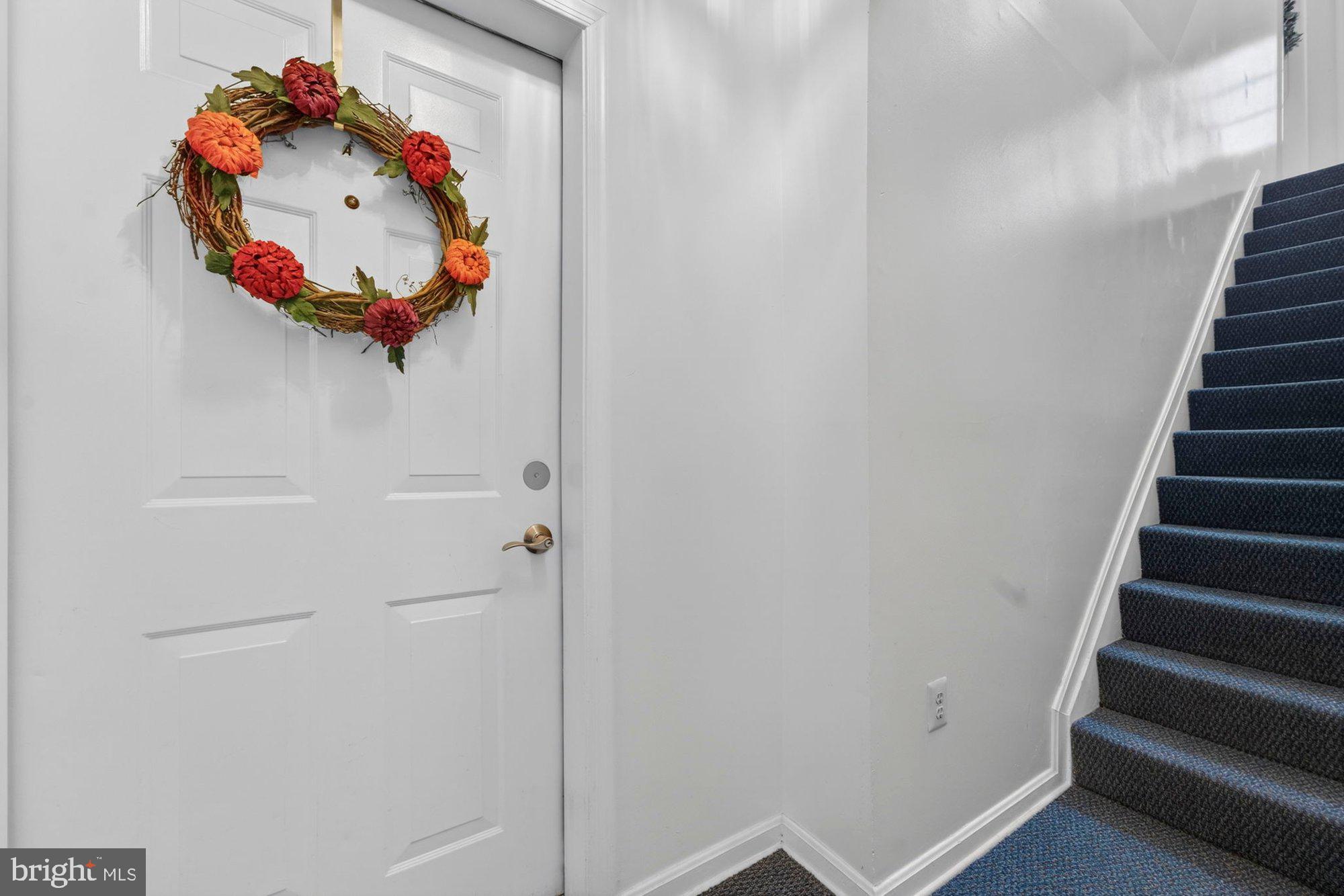 207 Park Street Vienna, VA 22180 - Photo 6 of 45