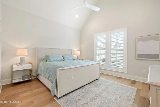 $895,000 | 211 Crossbill Drive, Lafayette, LA 70508