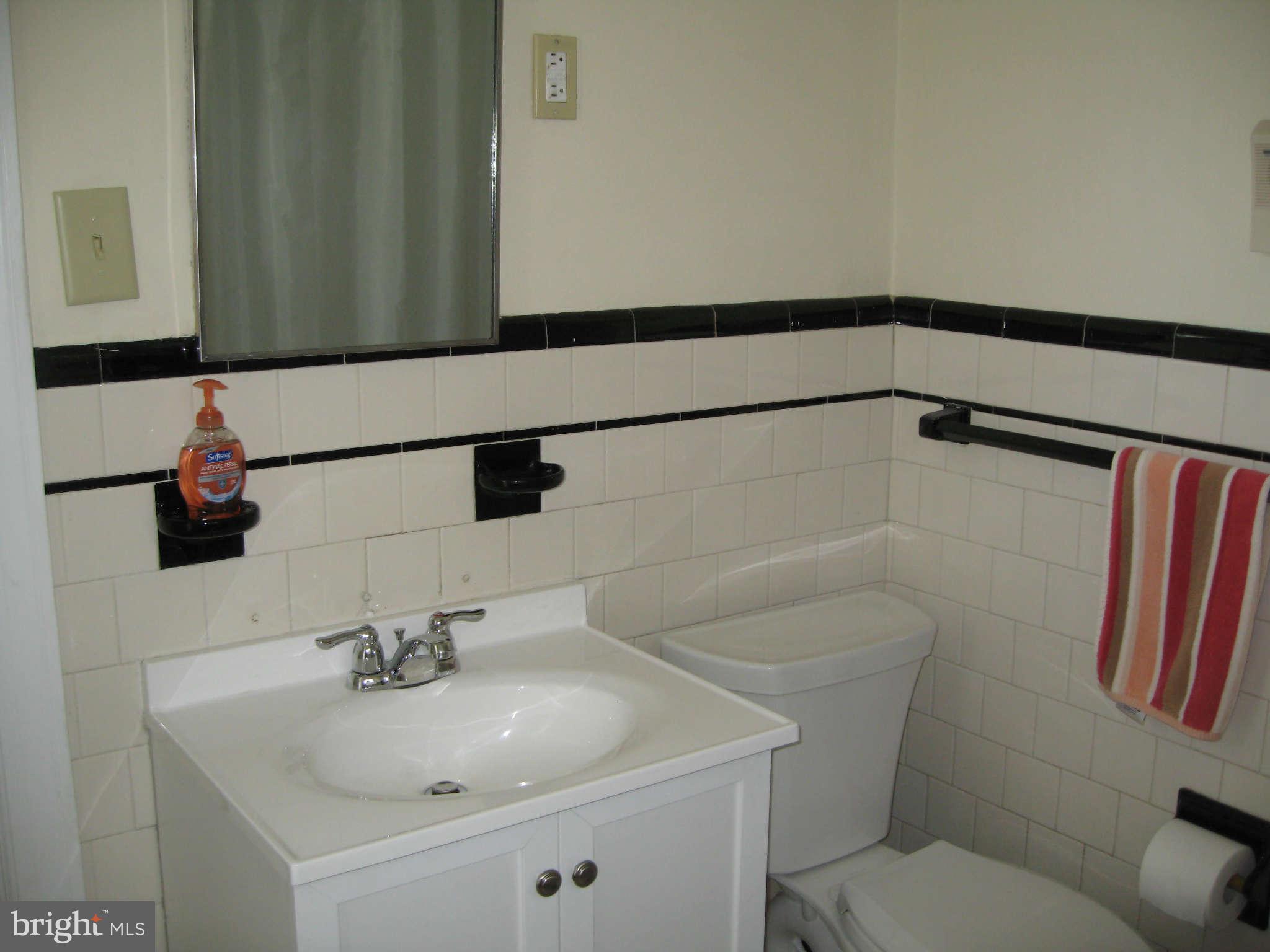 5017 Wetheredsville Road Baltimore, MD 21207 - Photo 13 of 28 Bath