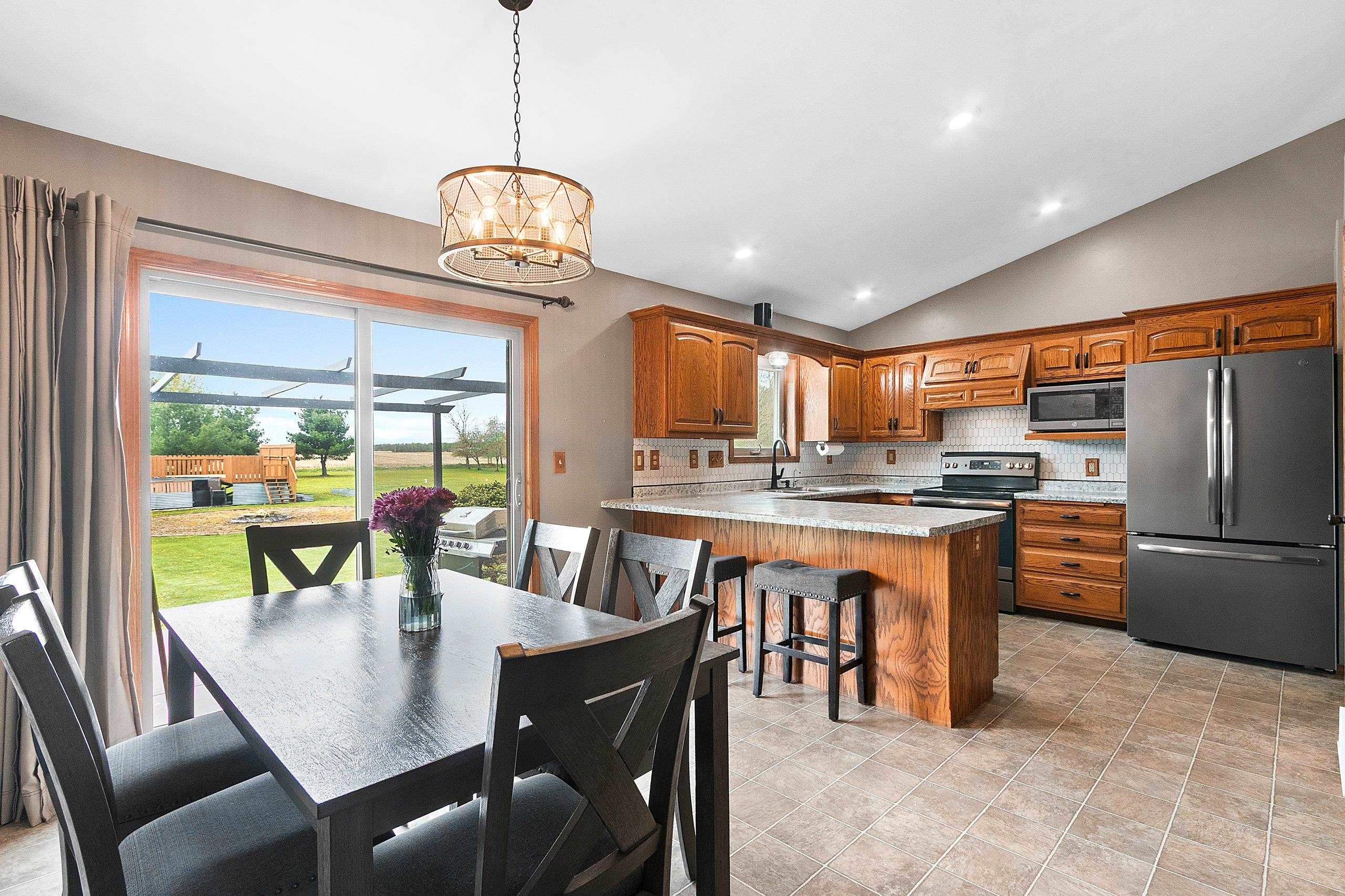 334 Falcon Circle Pulaski, WI 54162 - Photo 12 of 51
