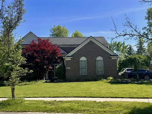 $565,000 | 2101 Stonebridge Way, Canton, MI 48188