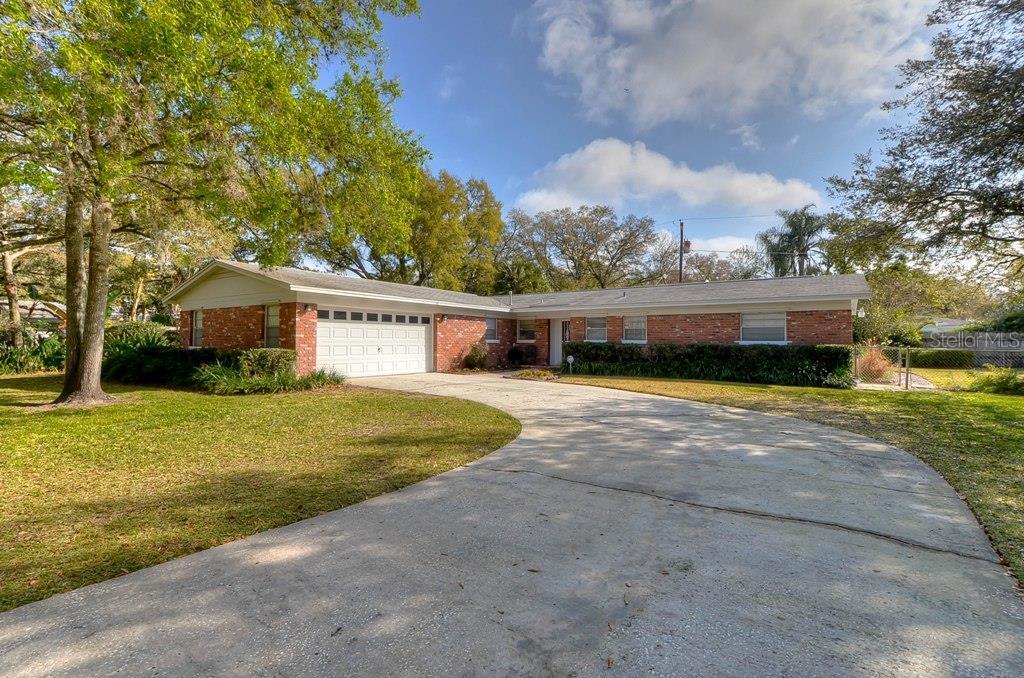 607 Marphil Loop Brandon, FL 33511 - Photo 1 of 1 Be welcomed home to this charming 4 bedroom 2 bathroom home!