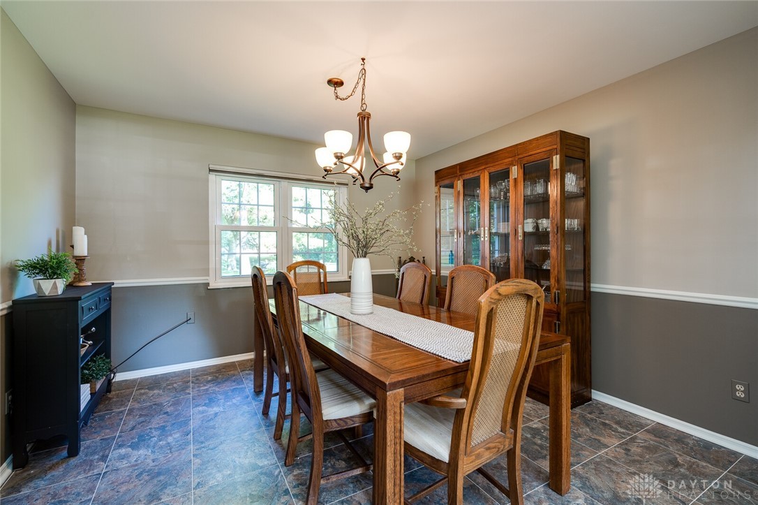 5801 Rockingham Drive Dayton, OH 45429 - Photo 13 of 47 Gallery Image 13