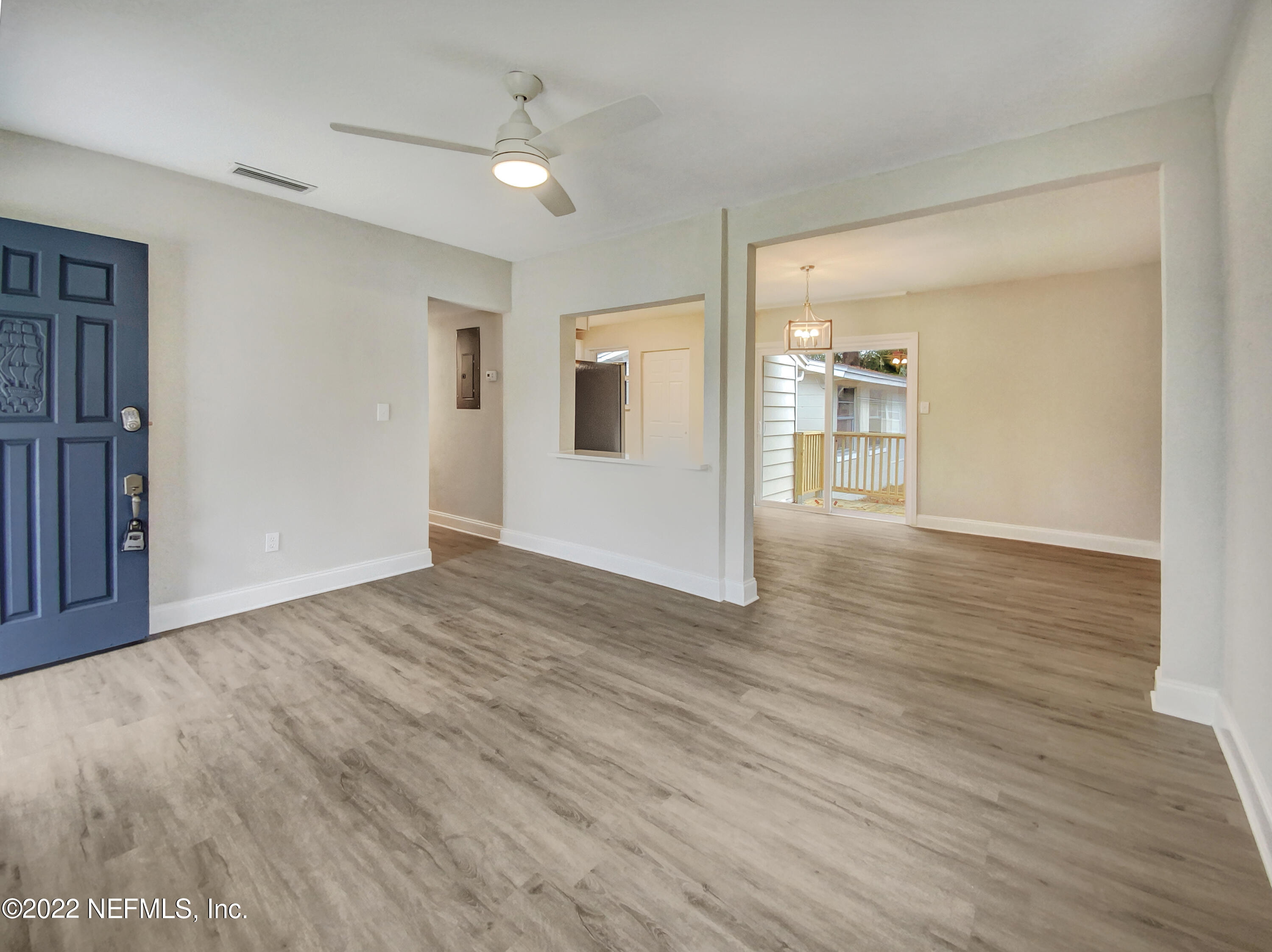 3371 Sheridan Road Jacksonville, FL 32207 - Photo 8 of 17 listing_7