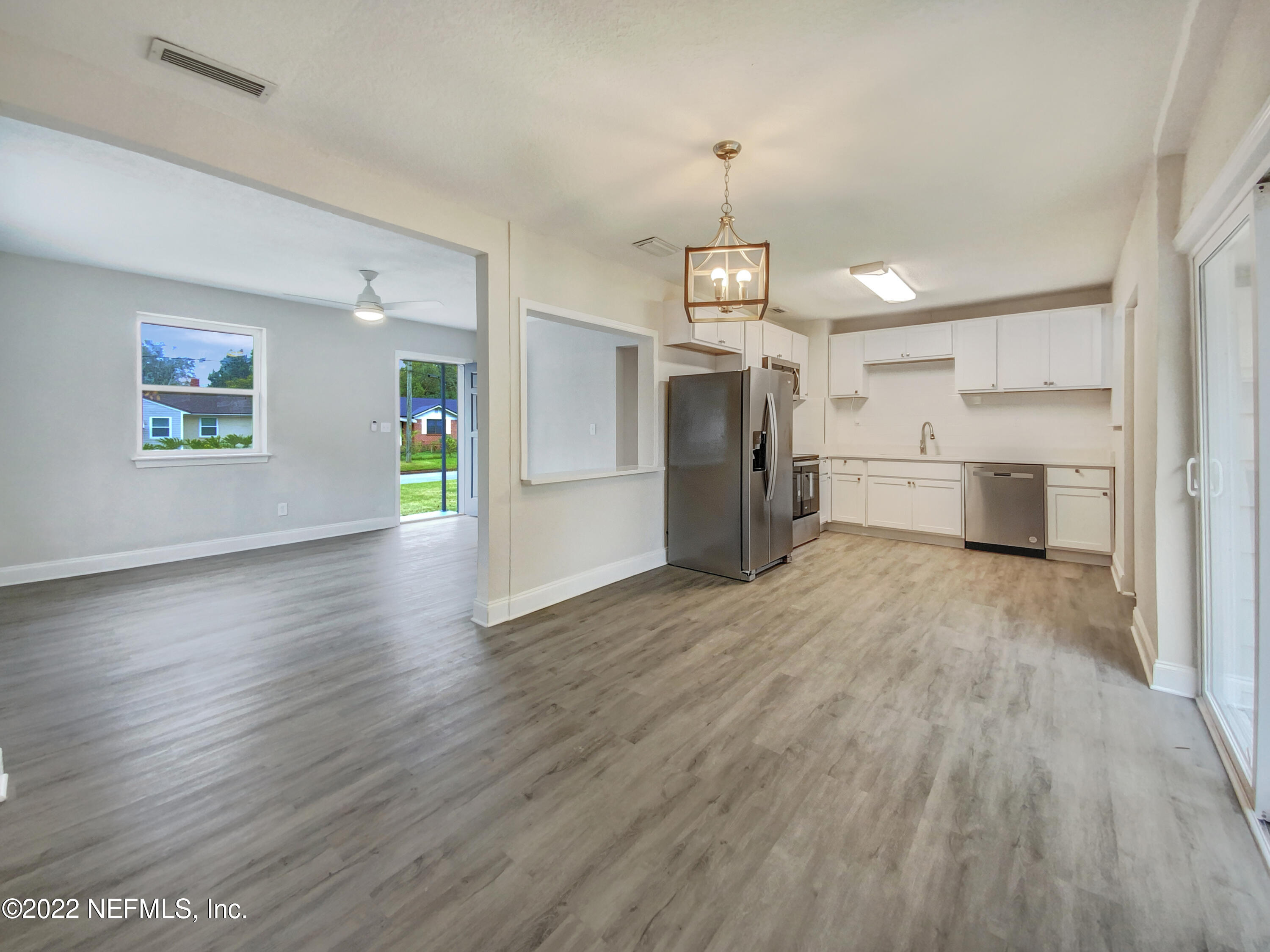 3371 Sheridan Road Jacksonville, FL 32207 - Photo 9 of 17 listing_8