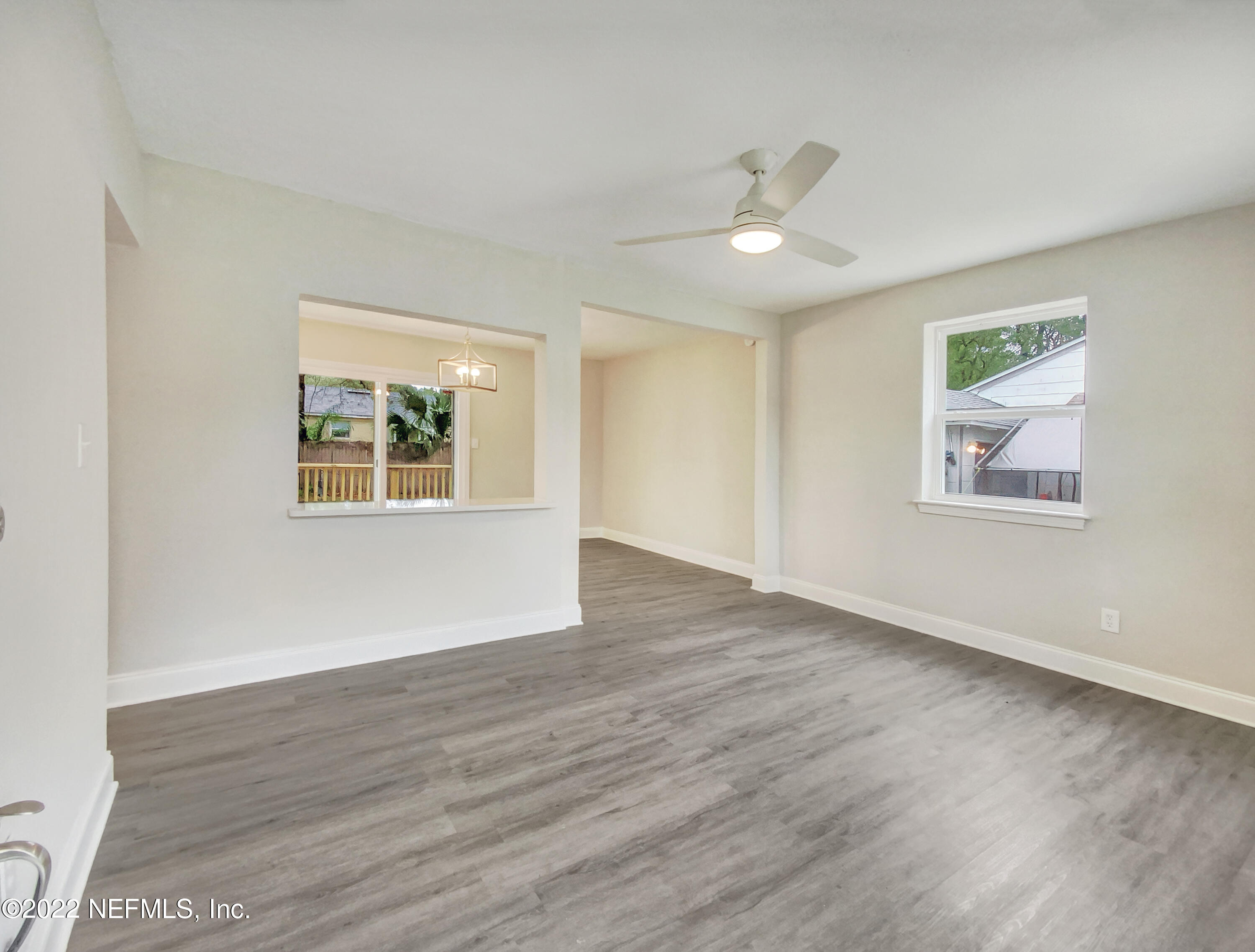 3371 Sheridan Road Jacksonville, FL 32207 - Photo 10 of 17 listing_9