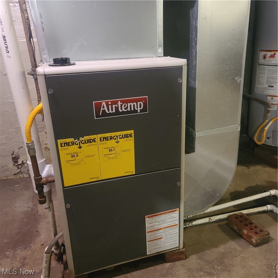 854 National Road Bridgeport, OH 43912 - Photo 18 of 27 Furnace