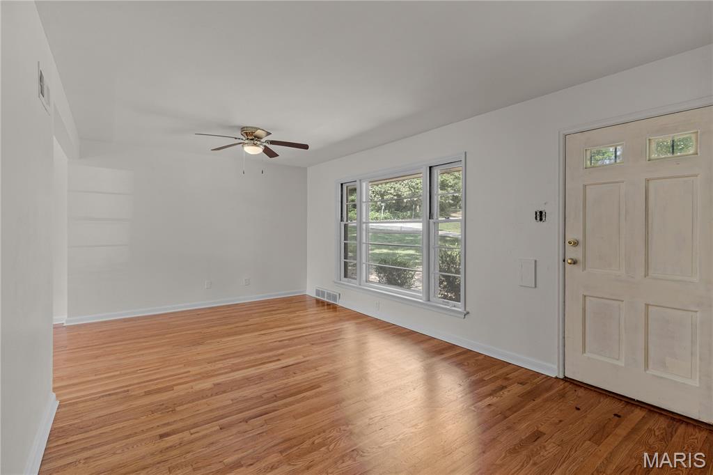 1354 Stein Road Ferguson, MO 63135 - Photo 6 of 20