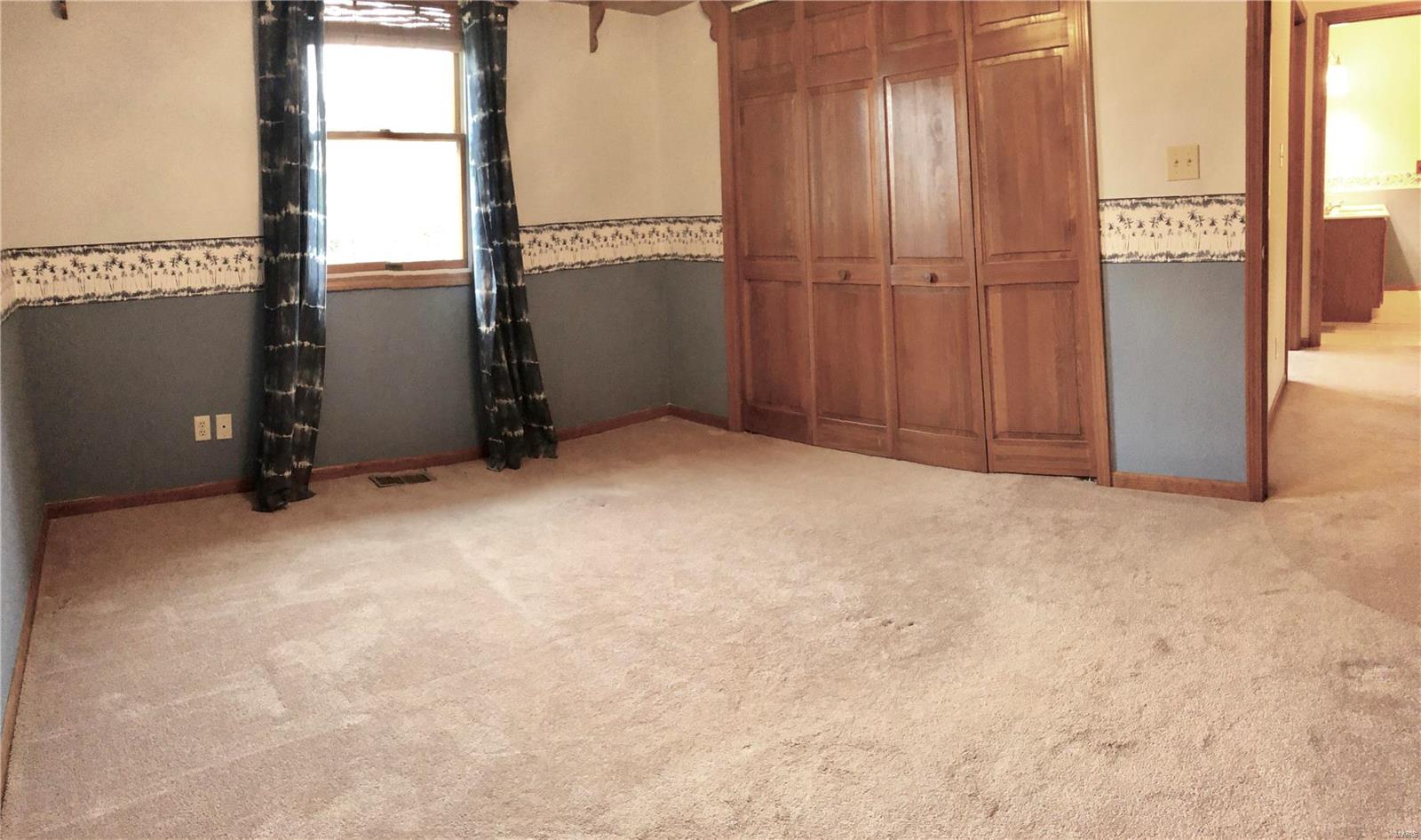 28 Hickory Road Nashville, IL 62263 - Photo 18 of 27 Gallery Image 18