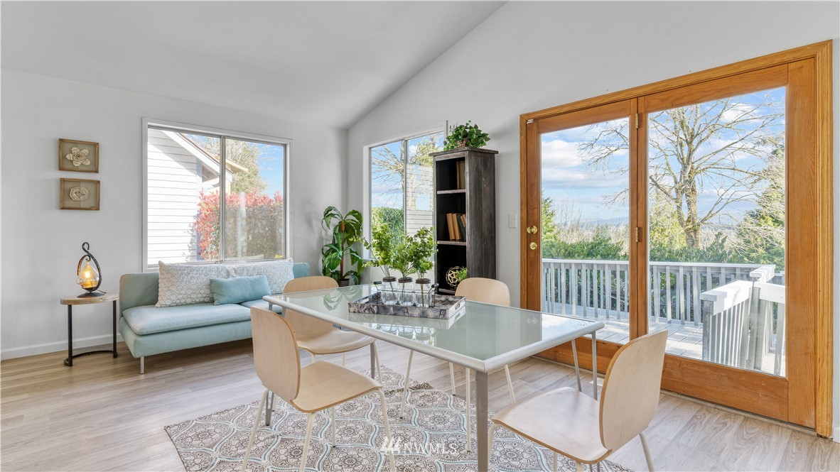 2234 Southeast 8th Place Renton, WA 98057 - Photo 17 of 36